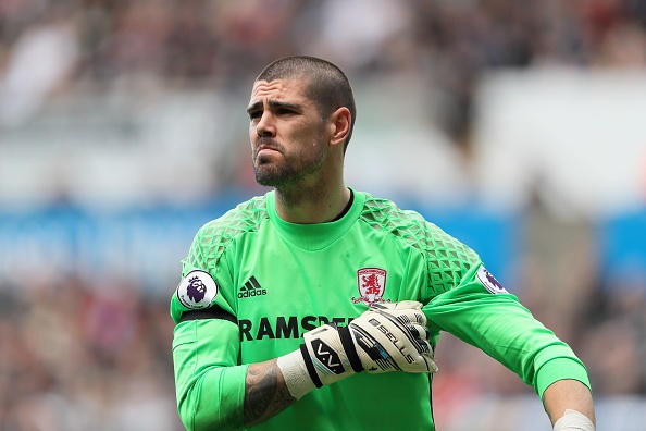 Nhung ngoi sao mat viec tai Premier League he nay anh 10