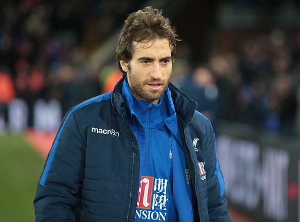 Nhung ngoi sao mat viec tai Premier League he nay anh 3