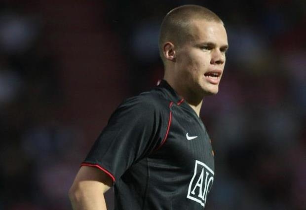 Doi hinh sao MU bi ban di qua som anh 9