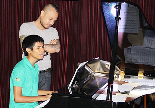 'Em tien dua anh bang rock, Tran Lap nhe' hinh anh