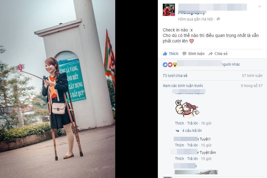 cô gái chống nạng chụp ảnh selfie ảnh 1 co gai chong nang chup anh selfie anh 1