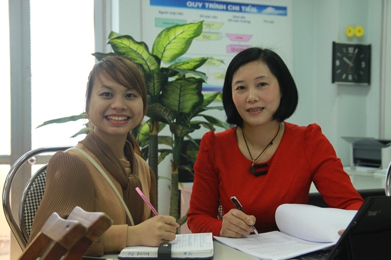 nu sinh mat mot chan chup anh selfie anh 3