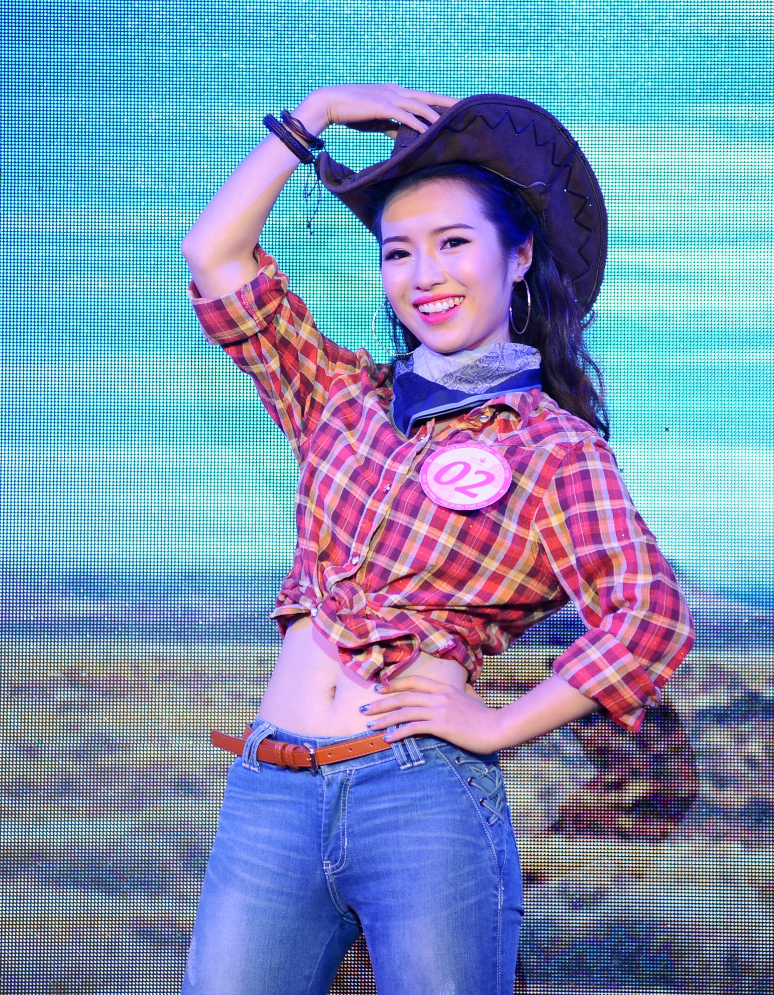 Miss Ngoai giao anh 2