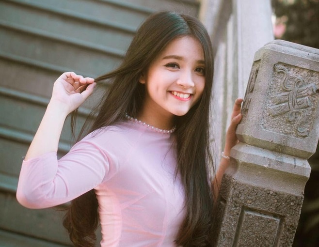 nu sinh co giong hat giong Miu Le anh 2