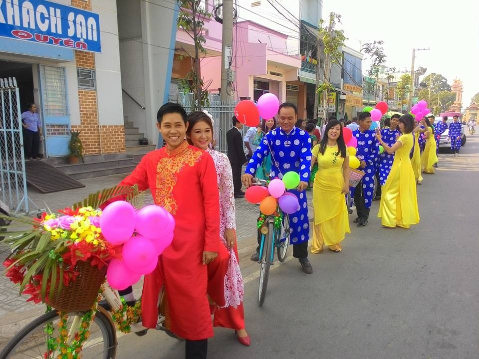 rước dâu bằng xe đạp ảnh 1 ruoc dau bang xe dap anh 1