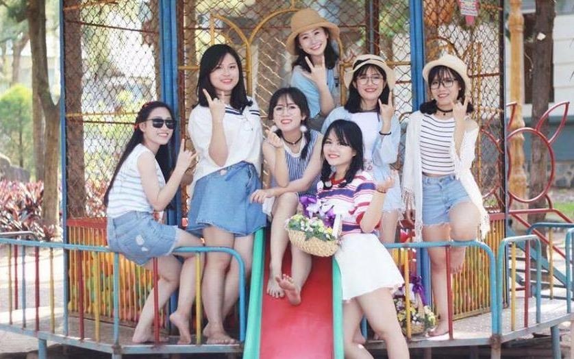 Teen chuyen Phan Boi Chau xinh dep trong video hau truong ky yeu hinh anh