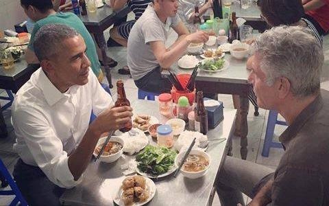 Dan mang khen Tong thong Obama gian di khi di an bun cha hinh anh