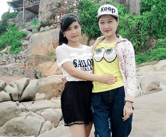hot girl bán kẹo ảnh 2 hot girl ban keo anh 2