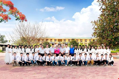 Tot nghiep THPT Quoc gia 2016 anh 2