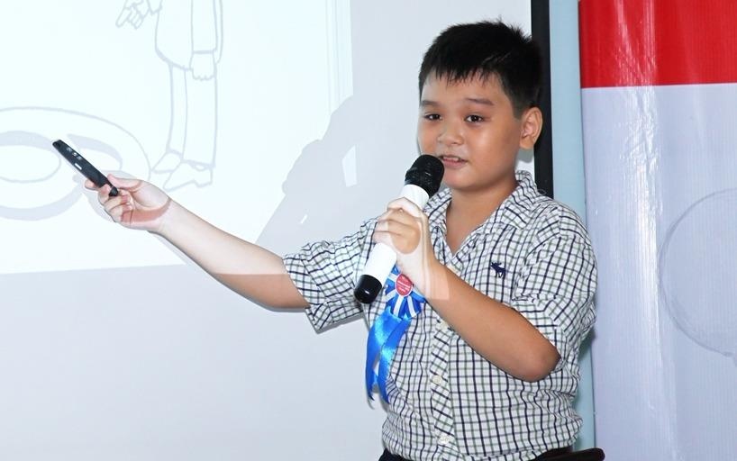 Khai An thi hung bien tieng Anh hinh anh