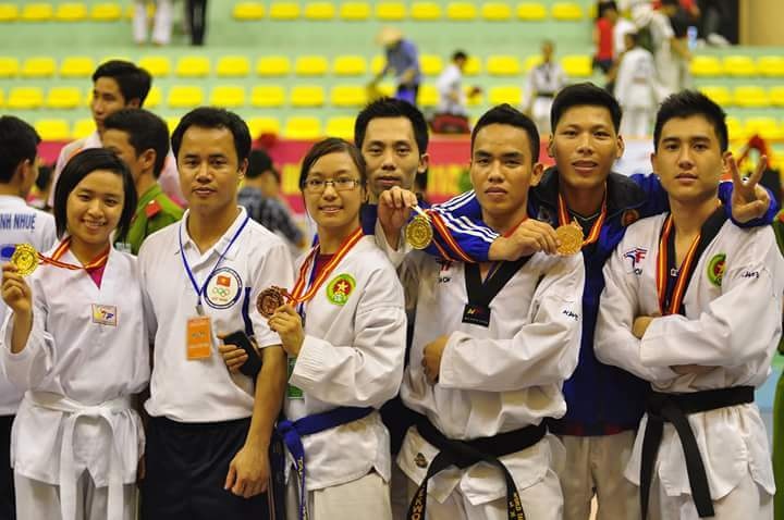 nữ thủ khoa trung úy ảnh 2 nu thu khoa trung uy anh 2