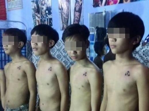 Nhom hoc sinh cap 2 tai Kon Tum cung xam hinh dong phuc hinh anh