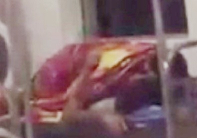 Canh 9X tu thieu, doi nam nu tren giuong benh gay chu y hinh anh