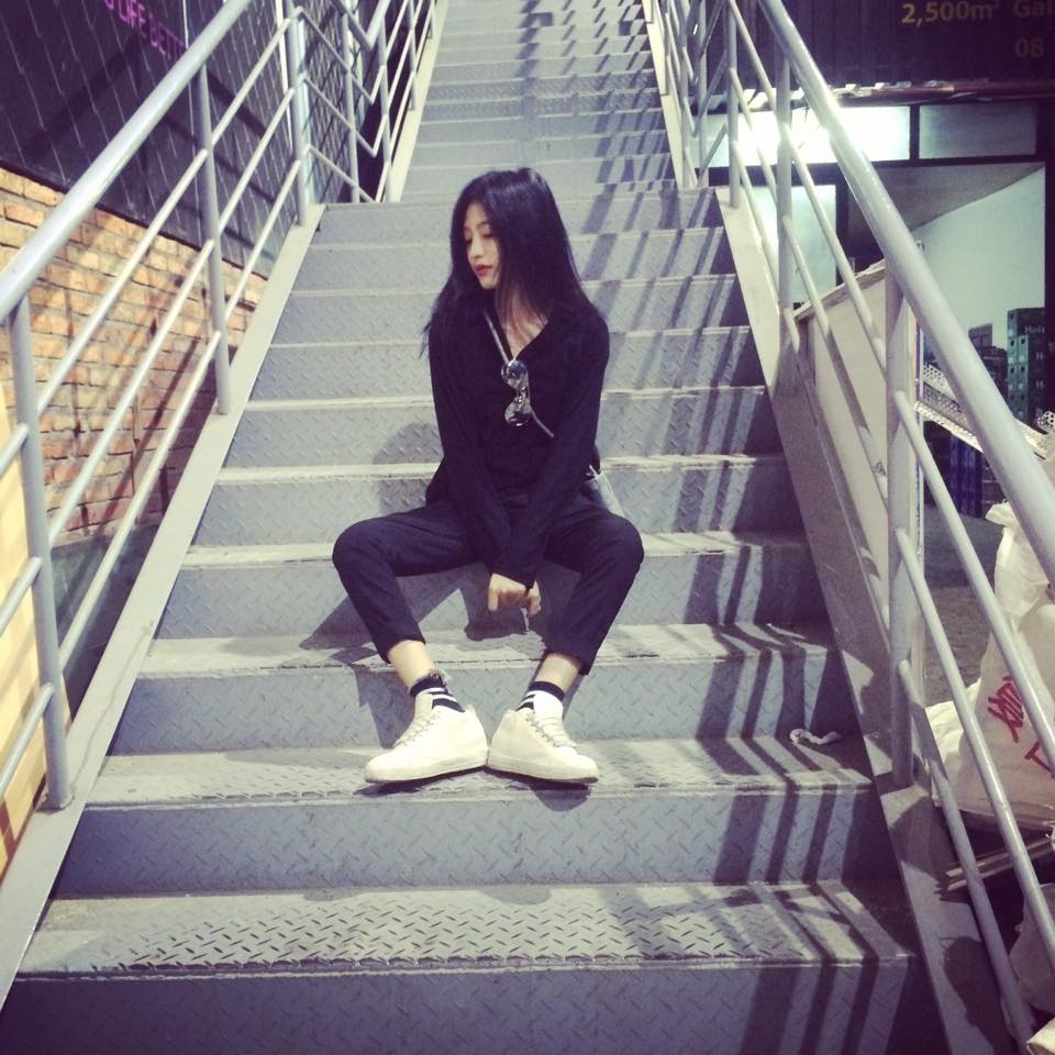 9X lai Viet - Phap menh danh ban sao Kha Ngan anh 10