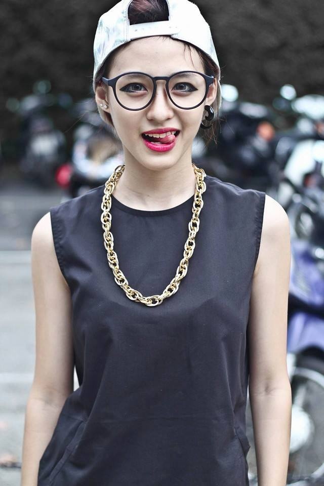 9X lai Viet - Phap menh danh ban sao Kha Ngan anh 11