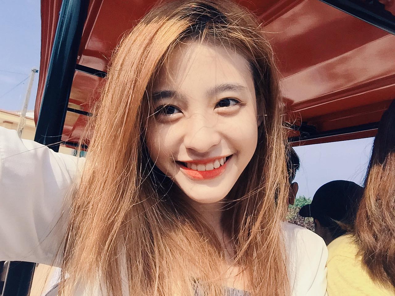 9X lai Viet - Phap menh danh ban sao Kha Ngan anh 4