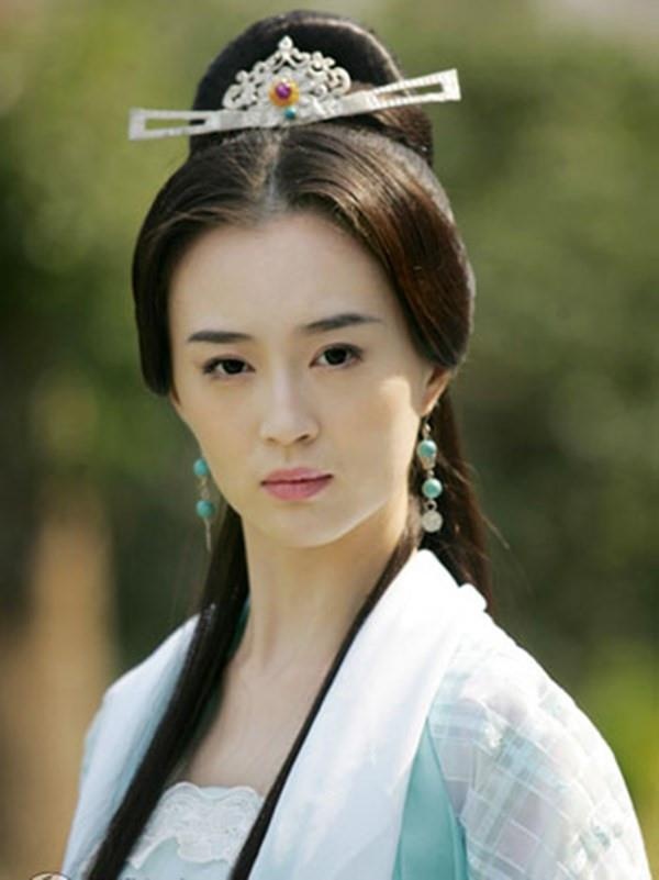 phim Kim Dung,  Y thien do long ky 2019 anh 2