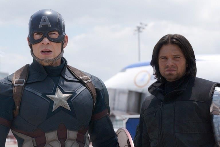 Tai sao Captain America khong trao khien cho Chien binh Mua dong? hinh anh
