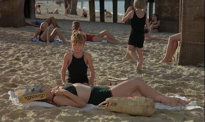 Phim My de tre dong canh nong,  phim Vo ba anh 2