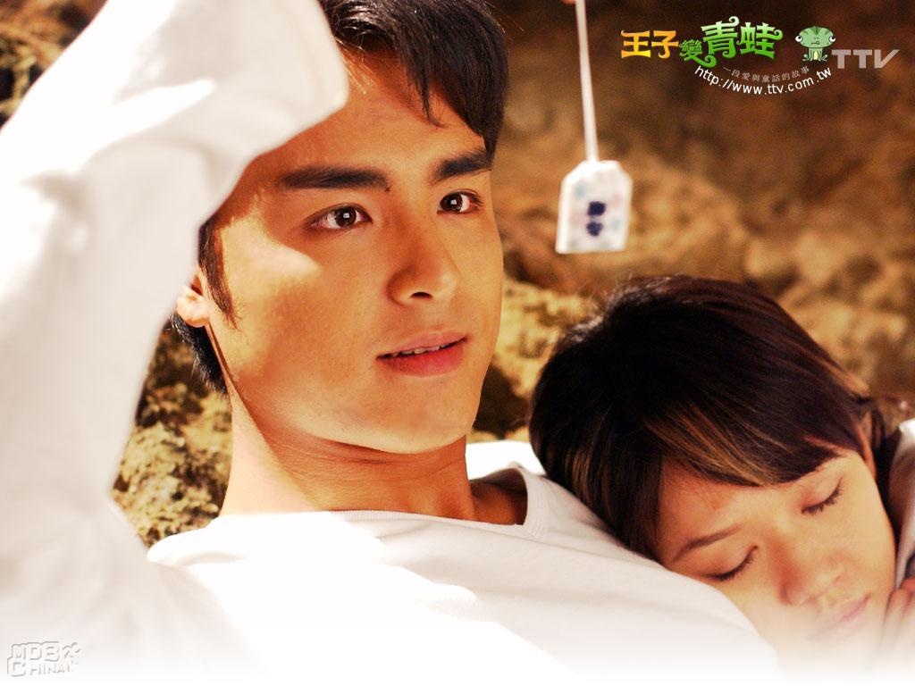 Hoang tu ech,  Minh Dao,  Tran Kieu An anh 2