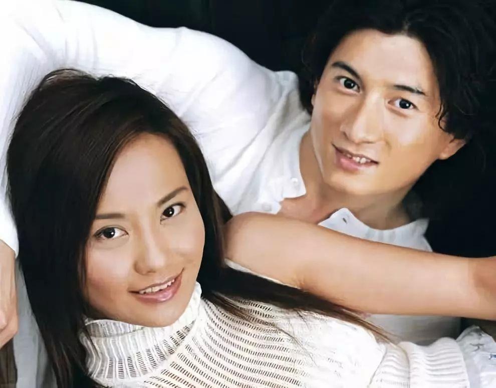 Song Hye Kyo,  Song Joong Ki,  Ly hon anh 7