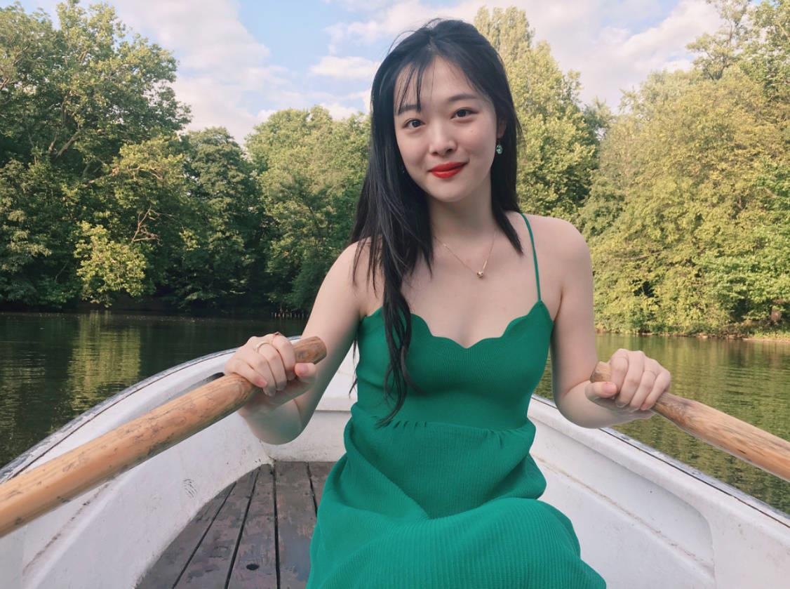 Sulli không mặc nội y ảnh 2 Sulli khong mac noi y anh 2
