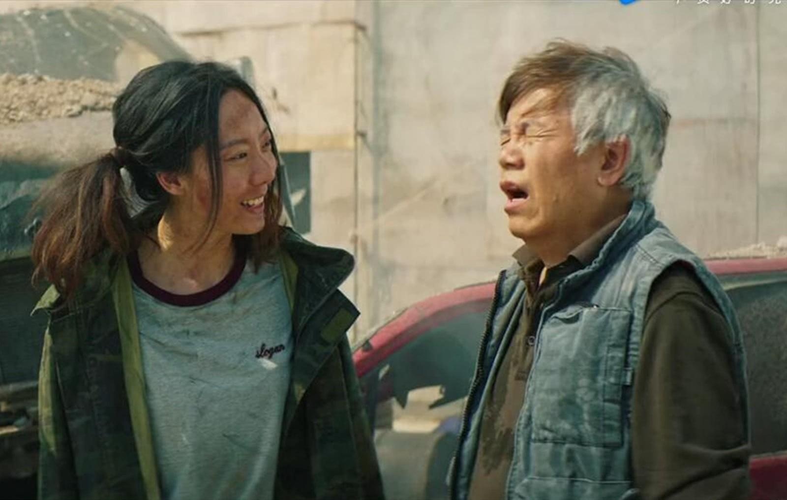 Cu nga ngua dat gia cua 'vua hai' Hong Kong hinh anh