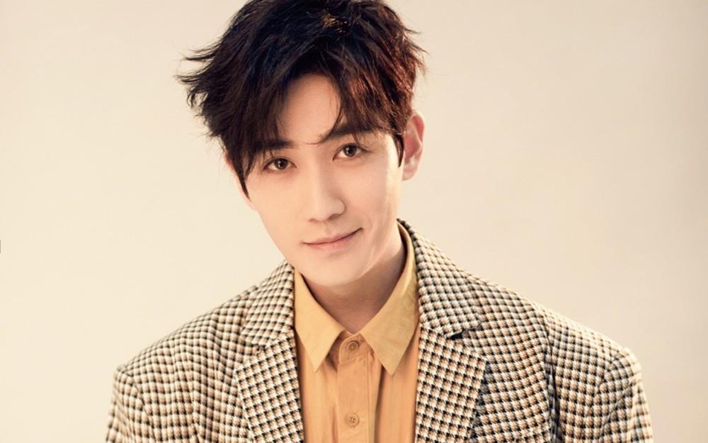 Ly Hien,  Hua Khai,  ca muc ham mat anh 5