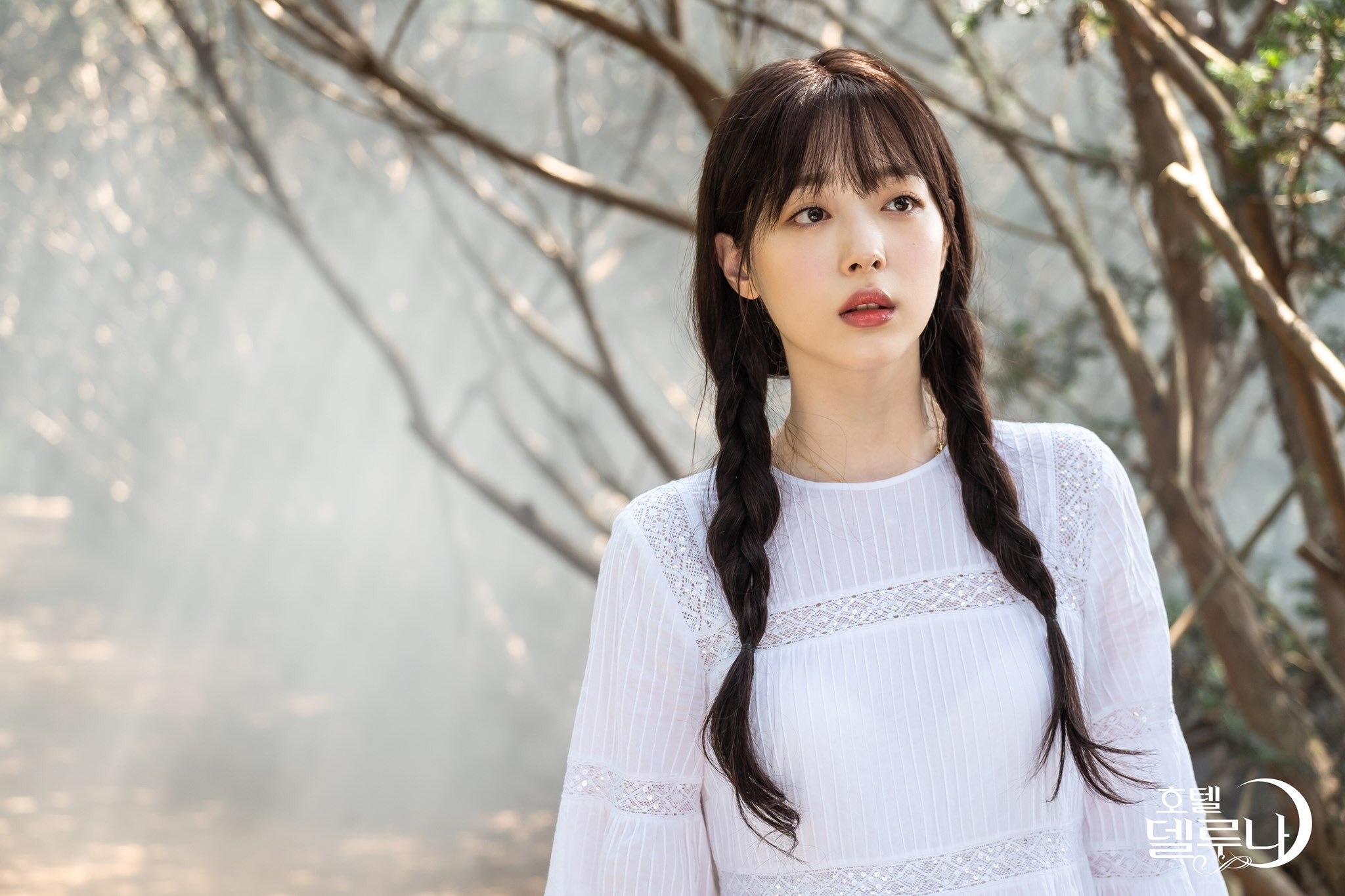 Sulli,  Sulli mat,  Sulli tu tu,  Hotel Del Luna anh 1