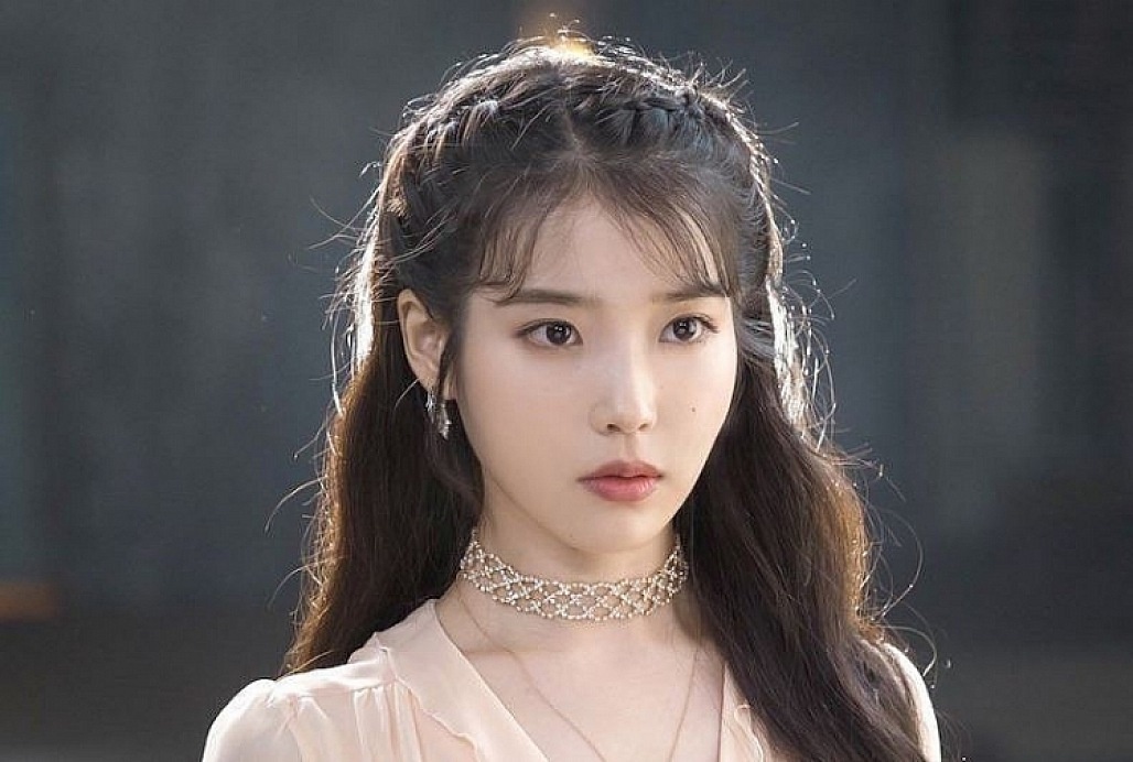 IU,  Gong Yoo,  Goblin,  SKY Castle,  Park Bo Gum ảnh 7 IU,  Gong Yoo,  Goblin,  SKY Castle,  Park Bo Gum anh 7