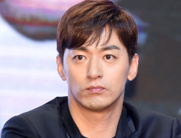 Bê bối tình dục,  Joo Jin Mo,  Jang Dong Gun,  Hoàng hậu Ki ảnh 7 Be boi tinh duc,  Joo Jin Mo,  Jang Dong Gun,  Hoang hau Ki anh 7