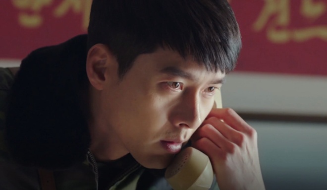 ‘Ha canh noi anh’ tap 10 - Se Ri tro ve, Jung Hyeok tong ke thu vao tu hinh anh