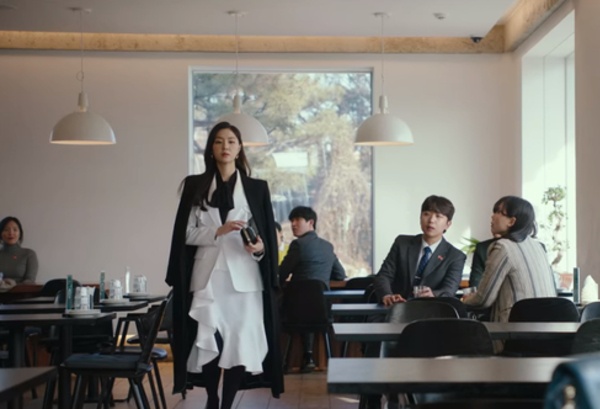 Ha canh noi anh,  Hyun Bin,  Son Ye Jin anh 14