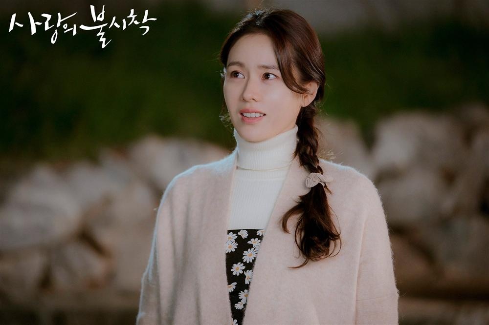 Hạ cánh nơi anh,  Hyun Bin,  Son Ye Jin,  Triều Tiên,  Bắc Hàn ảnh 7 Ha canh noi anh,  Hyun Bin,  Son Ye Jin,  Trieu Tien,  Bac Han anh 7