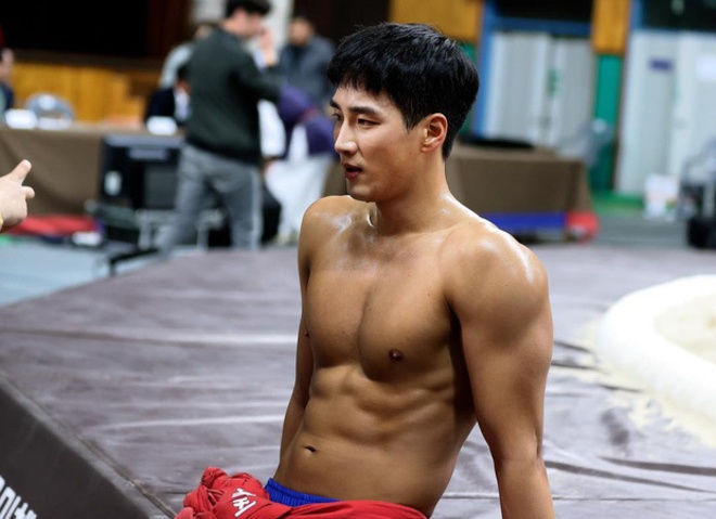 Tầng lớp Itaewon,  Itaewon Class,  Park Seo Joon,  Ahn Bo Hyun,  Kim Da Mi,  Song Hye Kyo ảnh 4 Tang lop Itaewon,  Itaewon Class,  Park Seo Joon,  Ahn Bo Hyun,  Kim Da Mi,  Song Hye Kyo anh 4
