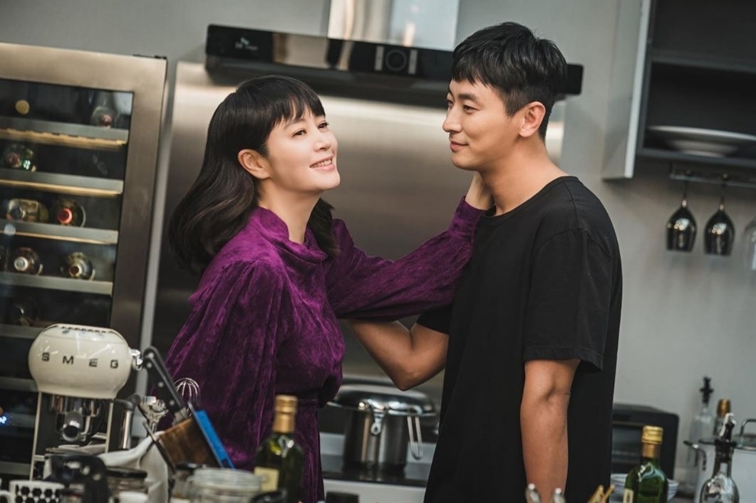 Hyena,  Joo Ji Hoon,  Kim Hye Soo anh 1