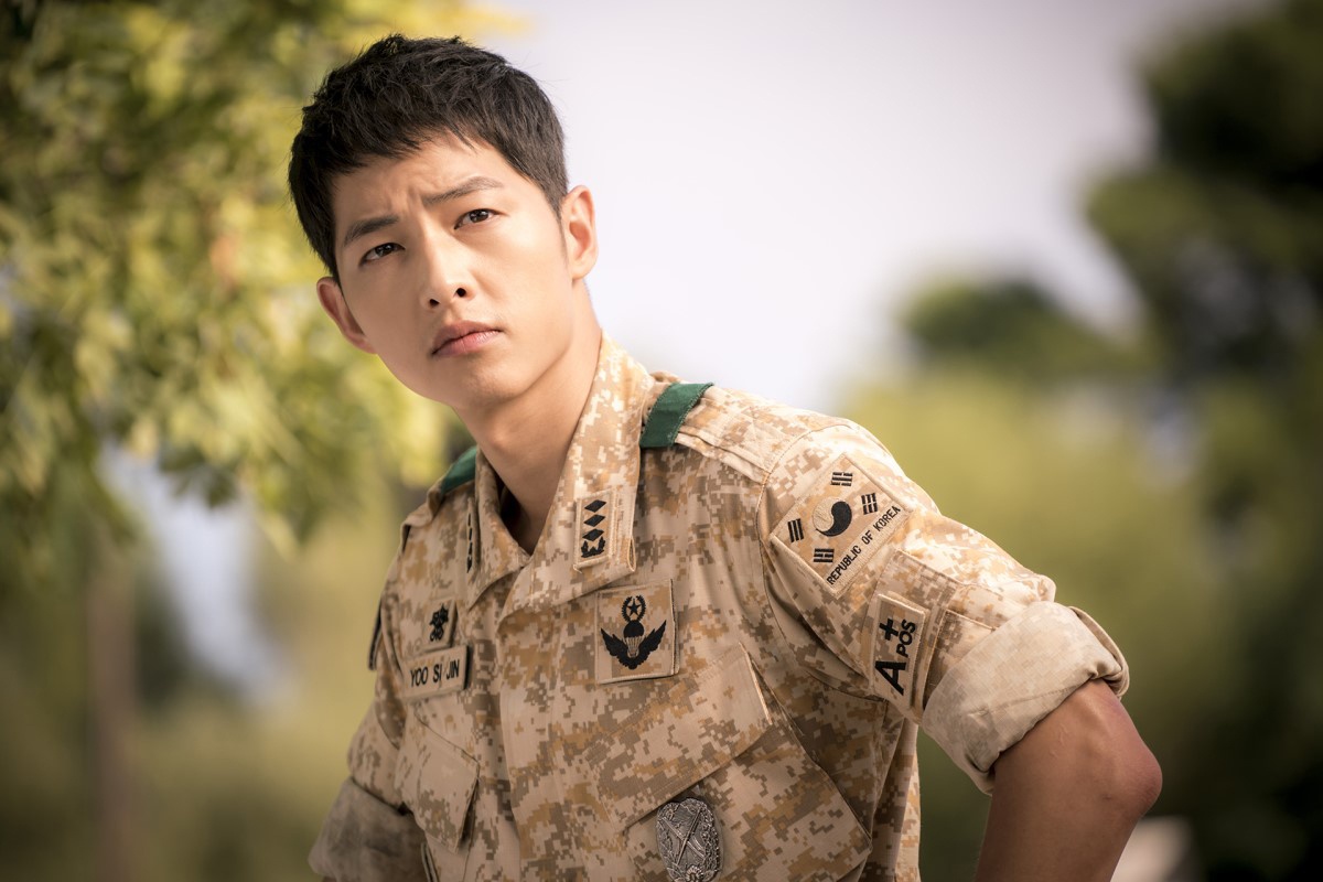 Tang lop Itaewon,  Song Joong Ki,  Song Hye Kyo,  Kingdom anh 10