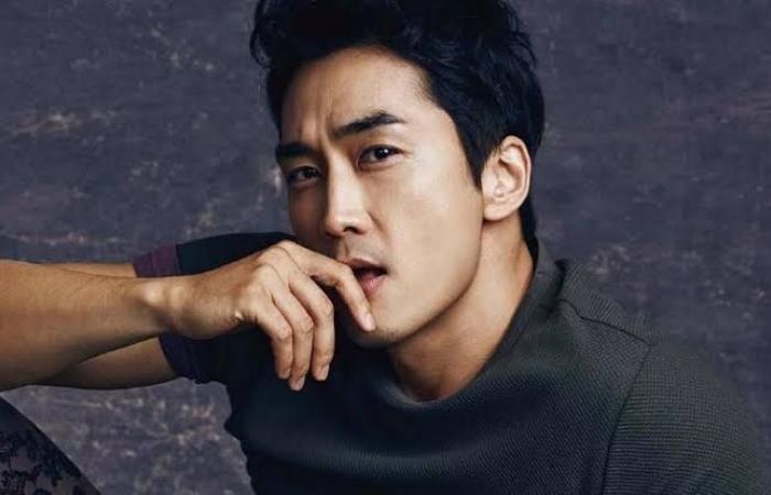 Bae Yong Joon,  Won Bin,  Song Seung Hun anh 1