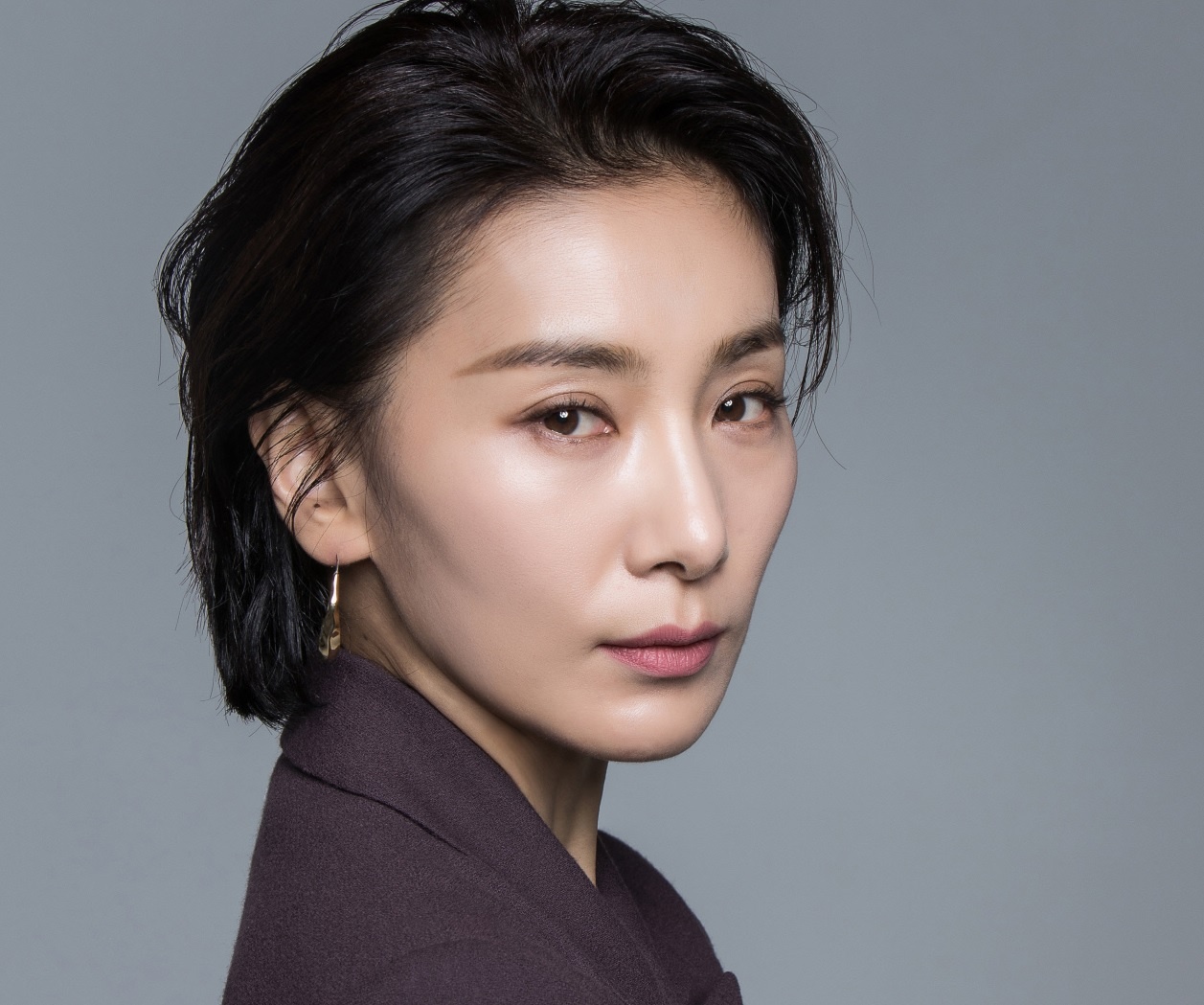 Kim Seo Hyung,  Ac nu quoc dan,  Nobody Knows anh 1