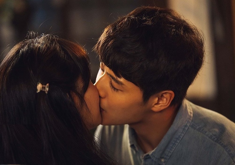 Canh hon tren phim Han,  Son Ye Jin,  Lee Min Ho anh 2