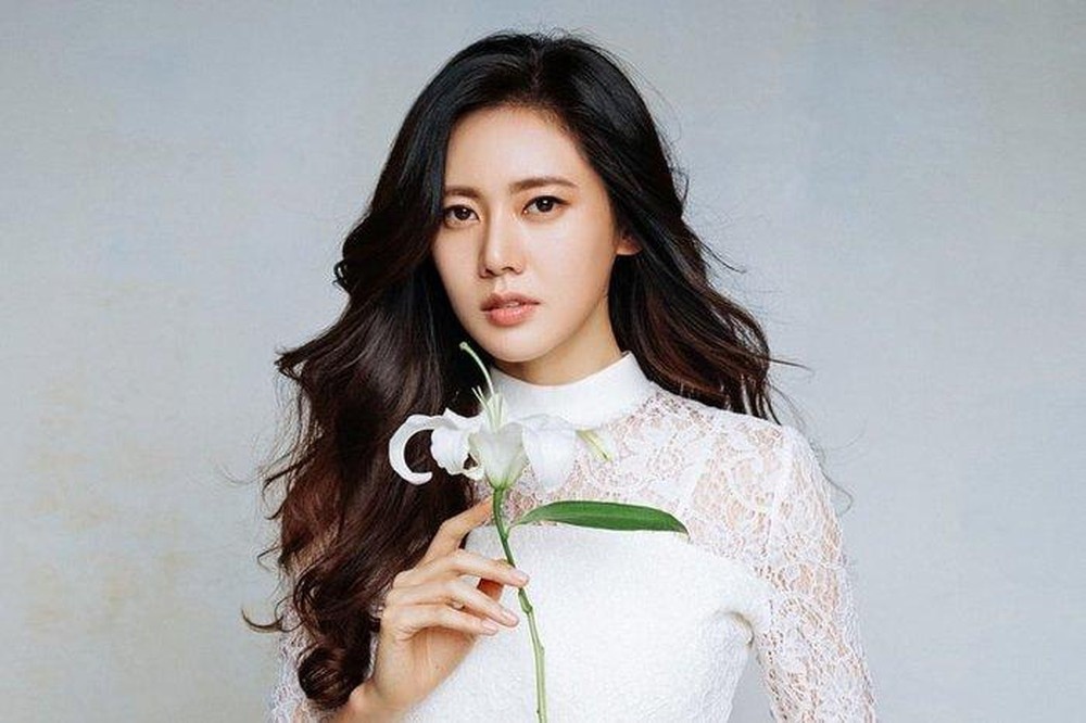 Choo Ja Hyun,  So Luu Huong,  Vu Hieu Quang anh 1