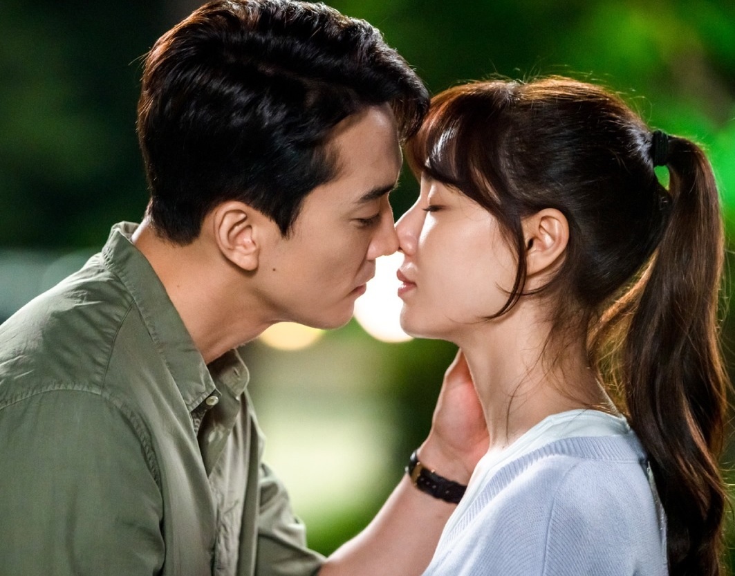 Song Seung Hun,  Hạ cánh nơi anh,  Seo Ji Hye ảnh 1 Song Seung Hun,  Ha canh noi anh,  Seo Ji Hye anh 1