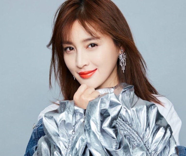 Can Dinh Dinh,  Tan Thuy Hu anh 3