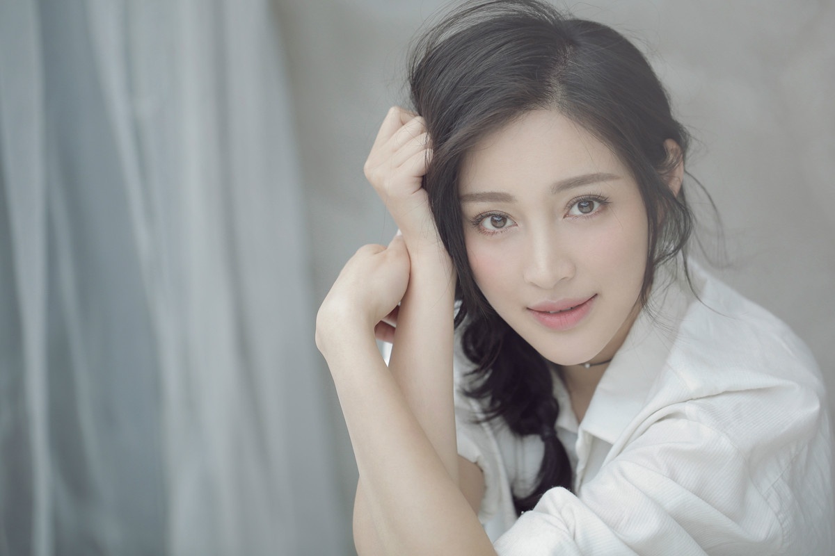 Can Dinh Dinh,  Tan Thuy Hu anh 4