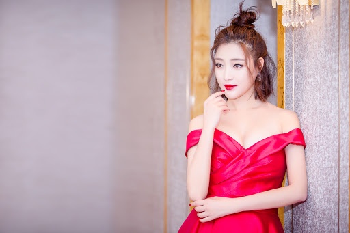 Can Dinh Dinh,  Tan Thuy Hu anh 9