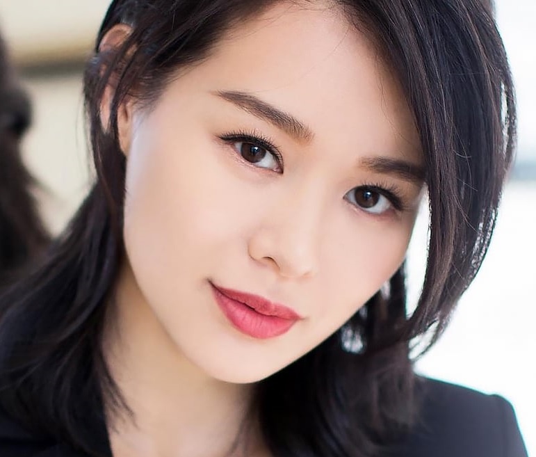 Ho Hanh Nhi,  Dien vien moi vao cho 2 anh 2