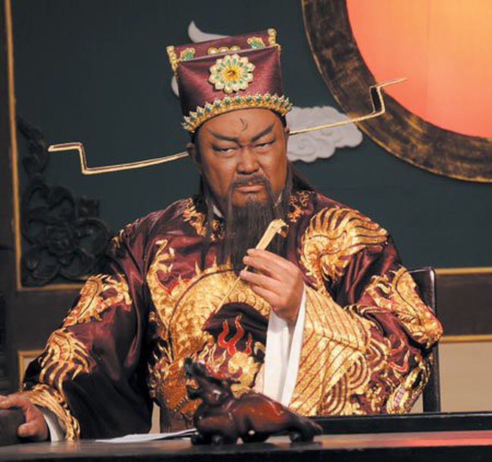 Bao Thanh Thien,  Kim Sieu Quan,  Ha Gia Kinh,  Pham Hong Hien anh 4