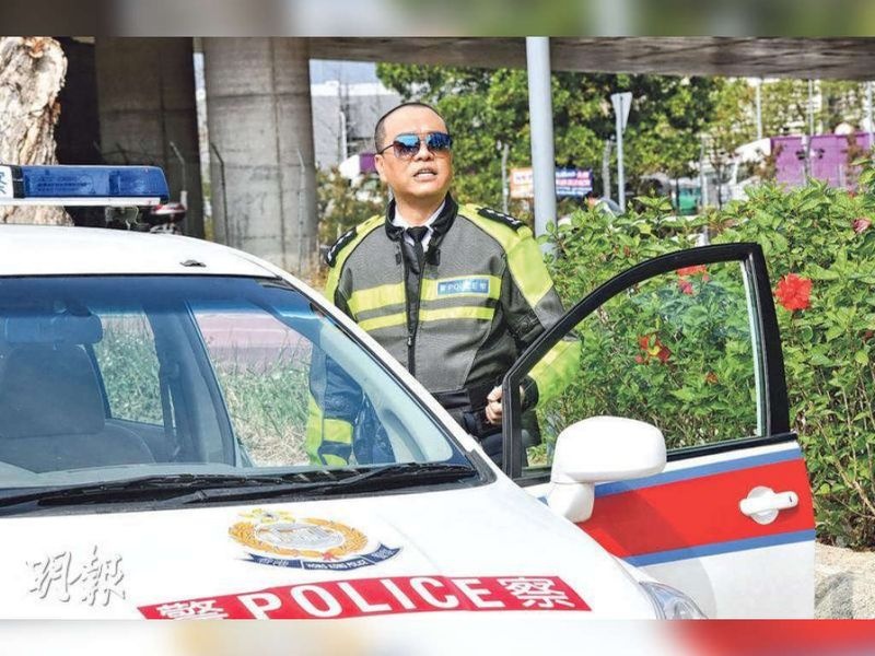 Au duong Chan Hoa,  Bang chung thep anh 4