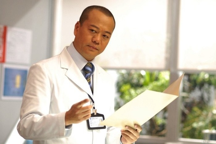 Au Duong Chan Hoa lan dau noi ve vu suyt chet o benh vien hinh anh