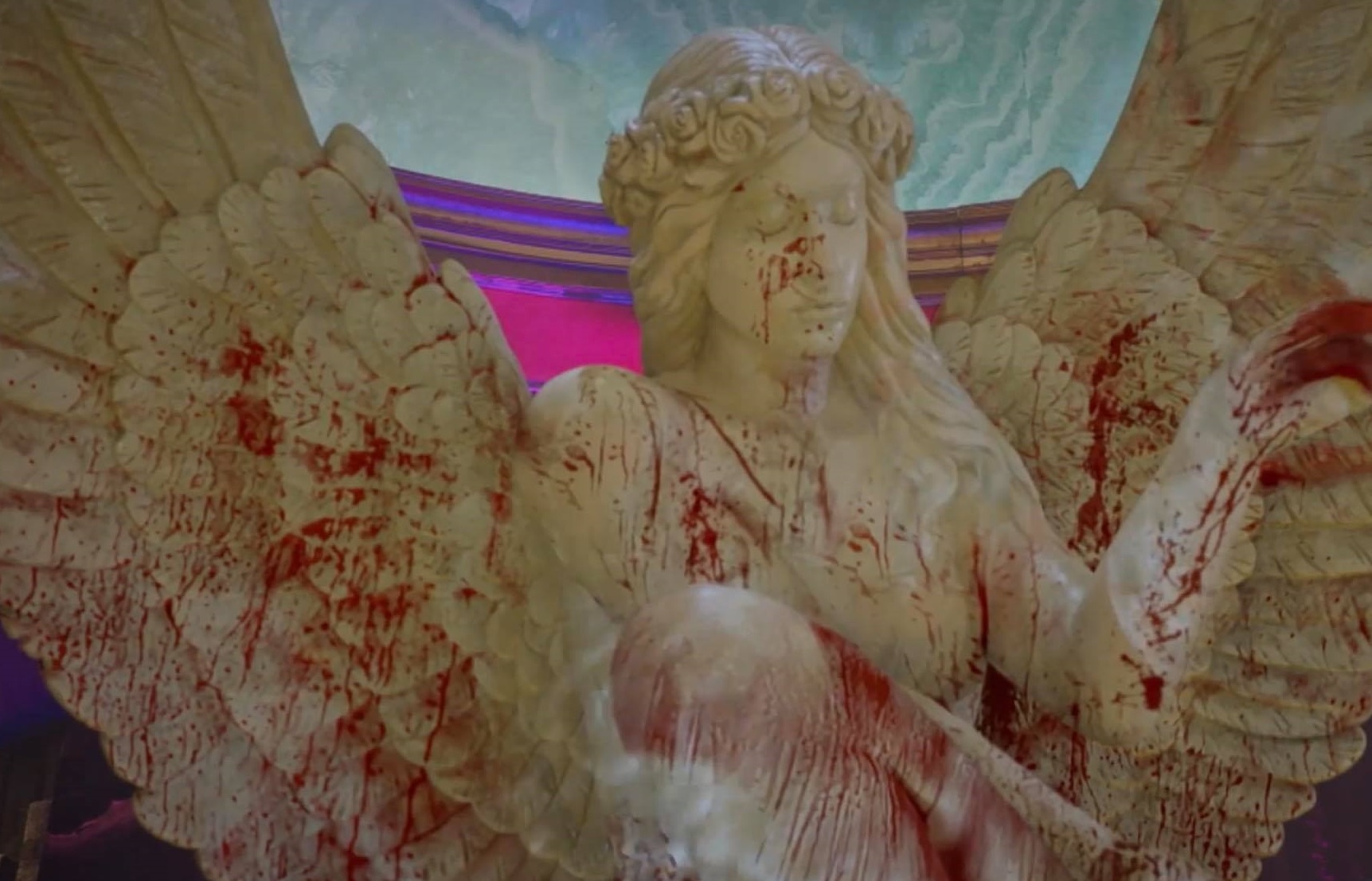 Cuoc chien thuong luu,  Penthouse: War in Life anh 2